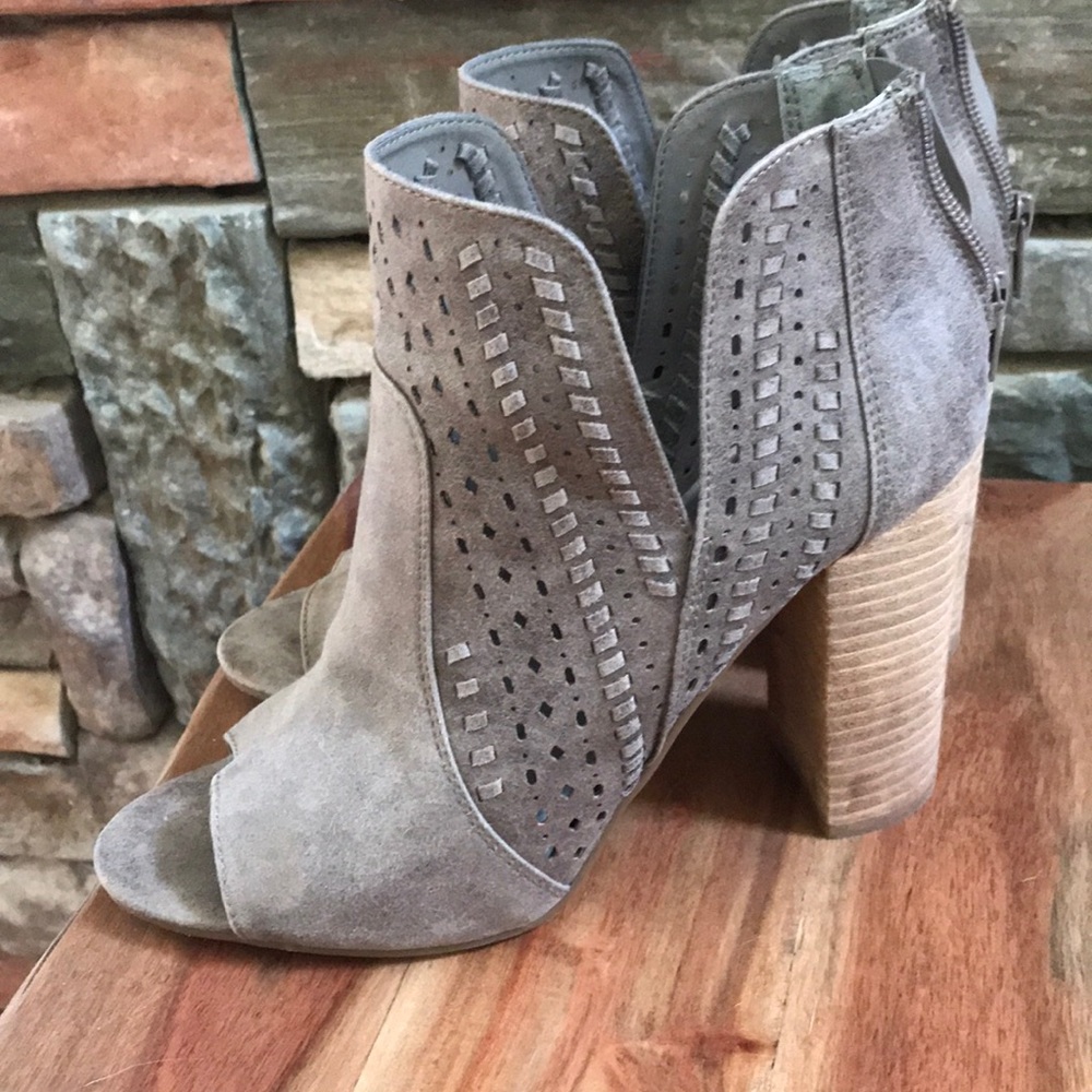 Carlos Santana tan suede booties